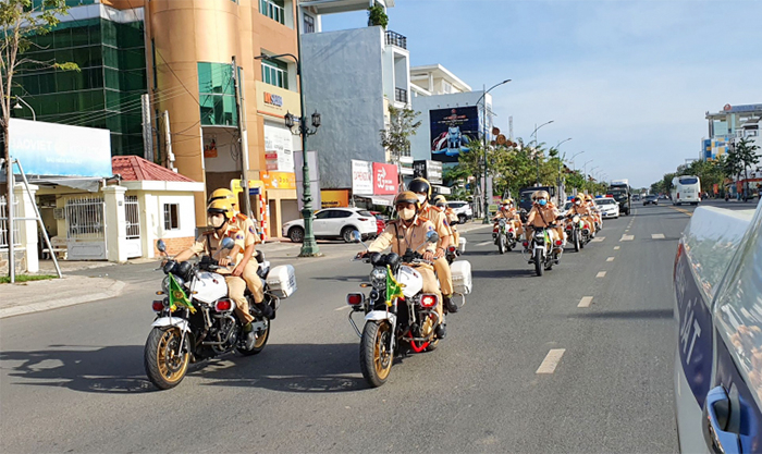 Công an các địa phương ra quân (ghép) -0