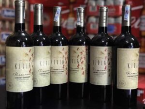 Vang Chile Kidia Cabernet Sauvignon Reserva là một cách nói về phong lan, một loài hoa với khoảng 35.000 loài khác nhau được biết đến